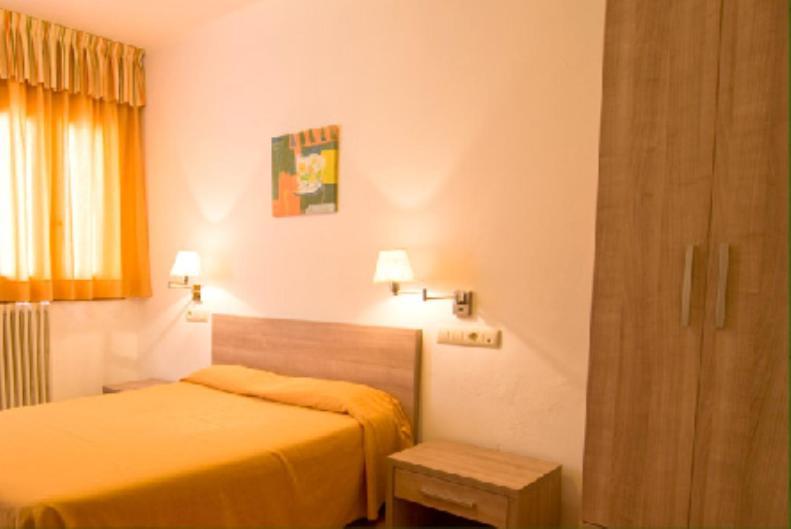 Hostal Muntanya Artesa de Segre Quarto foto