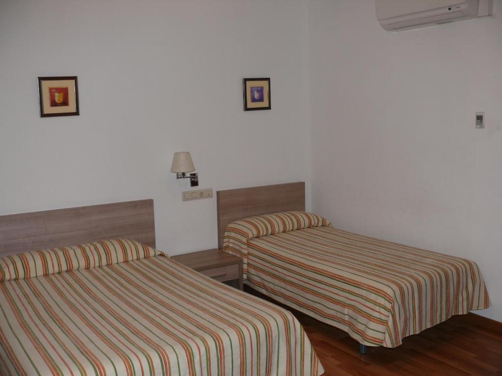 Hostal Muntanya Artesa de Segre Quarto foto